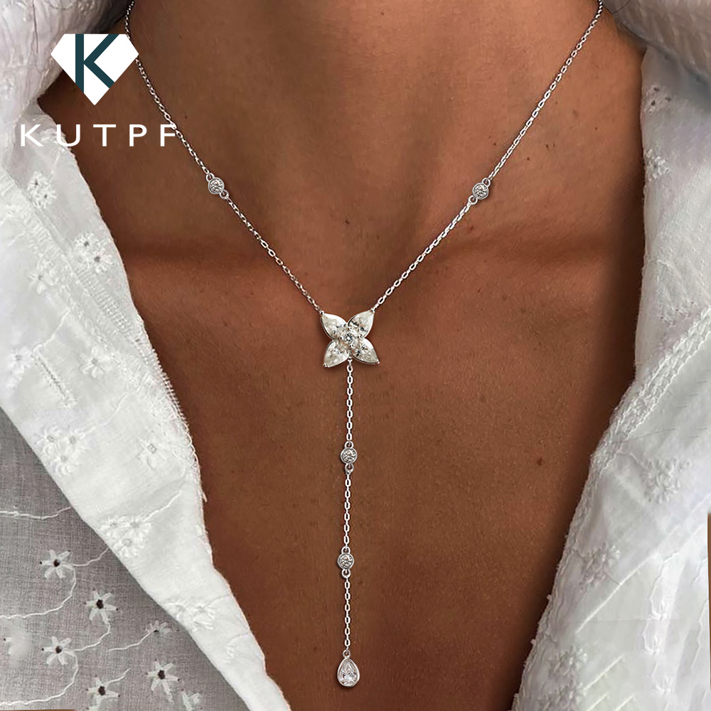 Bezels Set Pendant - Naszyjnik z moissanitem w oprawie gruszki/okrągłej,